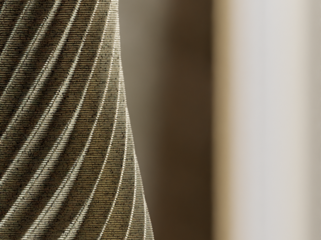 Vase VYRA